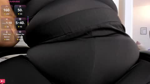 Snapshot of kimmie_kaboom_ chatting on November 26, 7:37 pm Karla online show from November 26, 7:37 pm