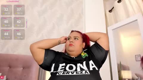 Snapshot of kimmie_kaboom_ chatting on December 3, 7:34 pm Karla online show from December 3, 7:34 pm