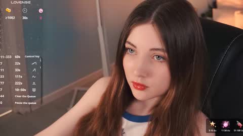  Your Kimmie  follow me  online show from March 14, 8:20 am