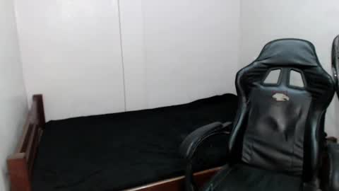 kim ejara online show from March 1, 6:00 pm