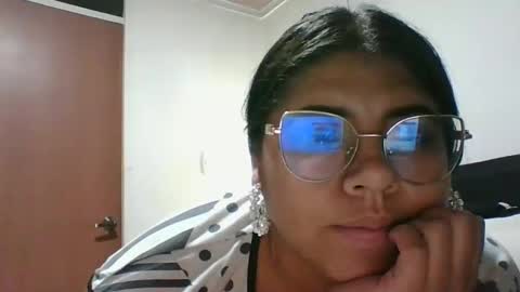 Kimmy online show from January 14, 4:15 am