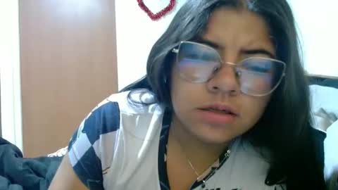 Kimmy online show from November 28, 3:14 pm