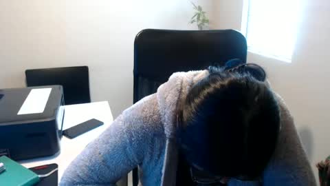 Kimmy online show from July 4, 5:08 pm