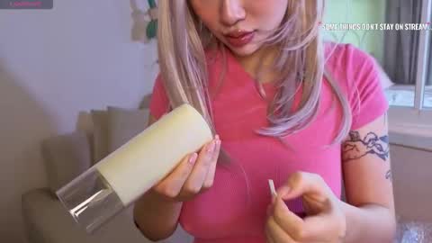 Snapshot of kimryu chatting on February 22, 5:30 am Kim online show from February 22, 5:30 am