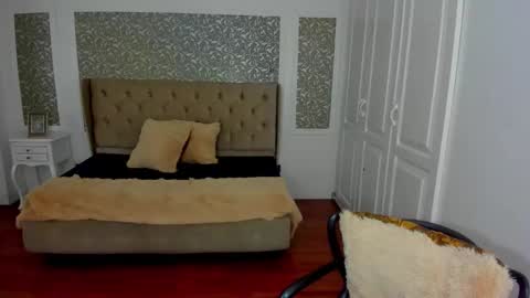 Kim online show from September 8, 7:46 pm