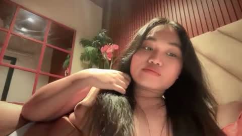 Snapshot of kina_greyx chatting on July 1, 5:45 pm kina online show from July 1, 5:45 pm