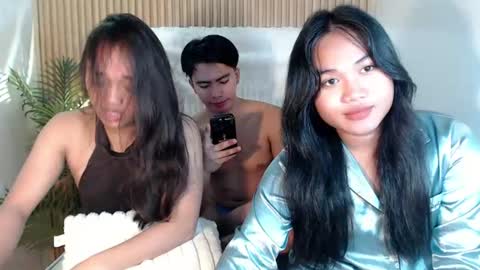 Snapshot of kina_greyx chatting on July 13, 5:32 am kina online show from July 13, 5:32 am