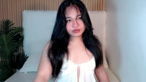 Snapshot of kina_greyx chatting on July 14, 6:51 am kina online show from July 14, 6:51 am