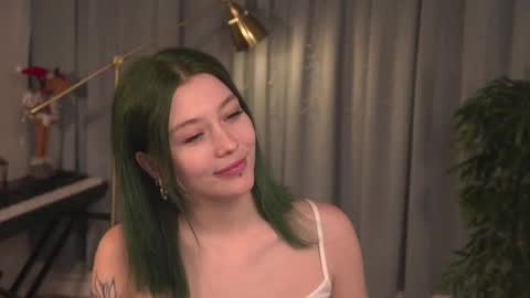 kina_ka online show from December 28, 9:20 am