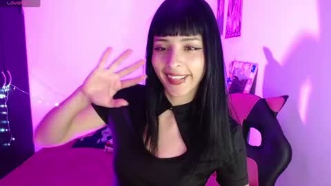 Snapshot of kind_scarlett chatting on July 7, 1:41 am Kind Scarlett online show from July 7, 1:41 am