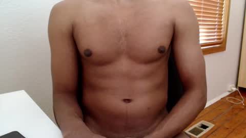 Snapshot of kinda_horny_right_now chatting on November 11, 7:19 am Isaac online show from November 11, 7:19 am