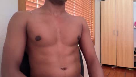 Snapshot of kinda_horny_right_now chatting on November 22, 6:56 am Isaac online show from November 22, 6:56 am