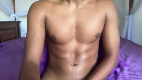 Snapshot of kinda_horny_right_now chatting on July 3, 4:52 am Isaac online show from July 3, 4:52 am