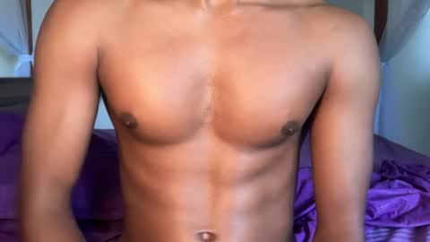 Snapshot of kinda_horny_right_now chatting on July 6, 9:50 am Isaac online show from July 6, 9:50 am