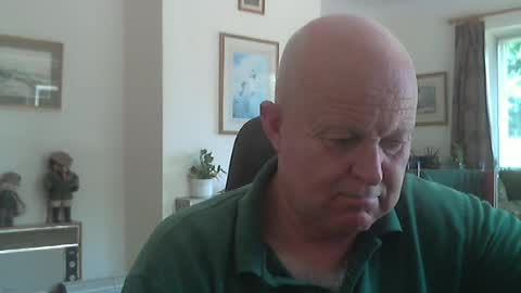 Snapshot of kindahairy4u chatting on July 5, 1:18 pm kindahairy4u online show from July 5, 1:18 pm