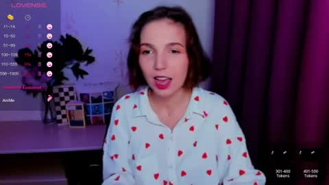 Hazel online show from July 31, 2:27 pm