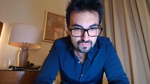 Snapshot of king7045 chatting on May 17, 10:28 pm king7045 online show from May 17, 10:28 pm