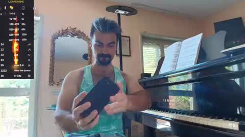 Snapshot of king7045 chatting on June 26, 8:52 am king7045 online show from June 26, 8:52 am