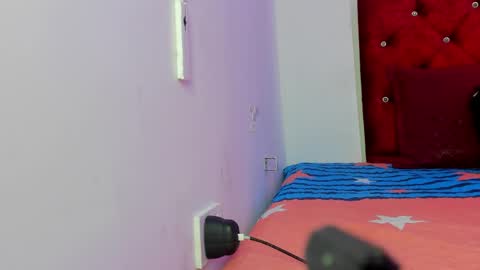 Snapshot of king_ares1 chatting on May 11, 11:05 am king_ares1 online show from May 11, 11:05 am