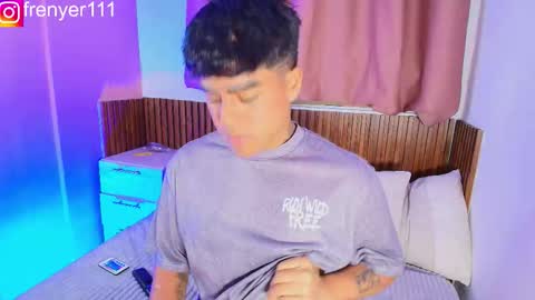 king  help me reach 100 likes online show from February 18, 1:56 am