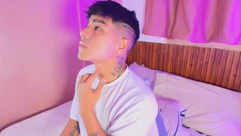 king  help me reach 100 likes online show from March 9, 9:52 pm