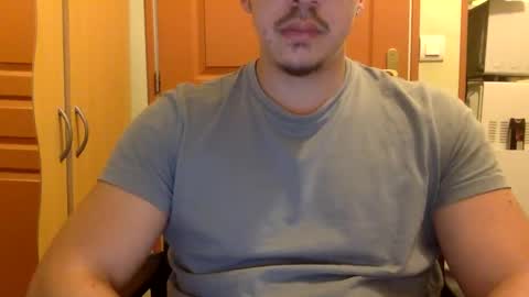 Snapshot of king_cobr chatting on January 19, 8:19 pm king_cobr online show from January 19, 8:19 pm