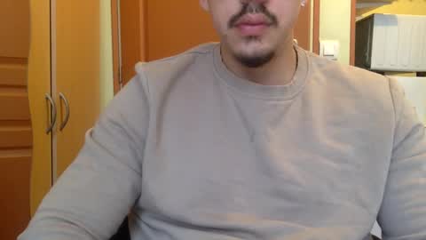 Snapshot of king_cobr chatting on February 11, 12:05 pm king_cobr online show from February 11, 12:05 pm