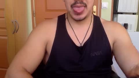 Snapshot of king_cobr chatting on March 6, 9:47 am king_cobr online show from March 6, 9:47 am