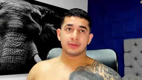 Angel Falconer online show from December 3, 1:13 am