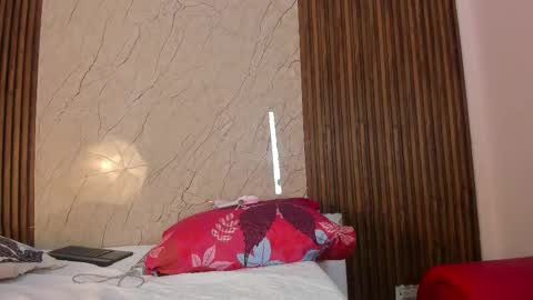 Snapshot of king_lovely_horny chatting on November 7, 10:37 am KING online show from November 7, 10:37 am