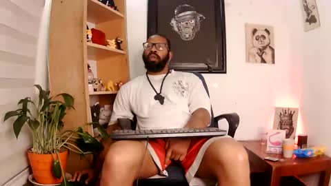 Snapshot of king_mallik chatting on November 5, 10:48 am Malik online show from November 5, 10:48 am