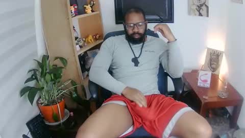 Snapshot of king_mallik chatting on November 10, 10:36 am Malik online show from November 10, 10:36 am