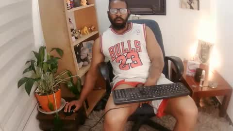 Snapshot of king_mallik chatting on November 11, 10:26 am Malik online show from November 11, 10:26 am