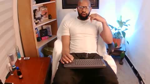 Snapshot of king_mallik chatting on January 14, 12:33 pm Malik online show from January 14, 12:33 pm