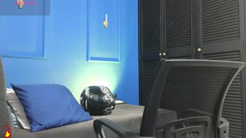 Snapshot of king_meruem chatting on July 4, 1:17 pm king_meruem online show from July 4, 1:17 pm