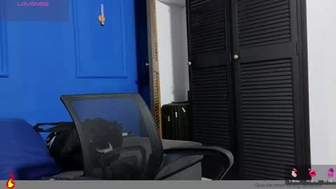 Snapshot of king_meruem chatting on July 16, 7:20 pm king_meruem online show from July 16, 7:20 pm