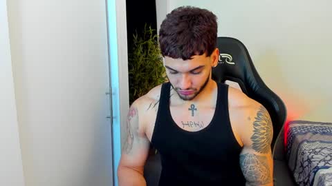 Snapshot of king_of_kings__ chatting on December 31, 2:08 am king_of_kings__ online show from December 31, 2:08 am