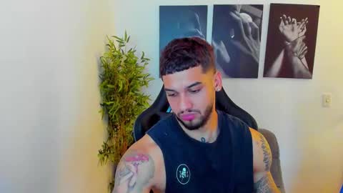 Snapshot of king_of_kings__ chatting on March 9, 6:21 pm king_of_kings__ online show from March 9, 6:21 pm