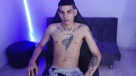 Snapshot of king_warlord chatting on December 19, 11:34 pm king_warlord online show from December 19, 11:34 pm