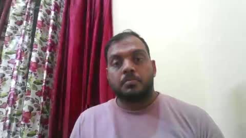 Snapshot of kingalpines1 chatting on May 24, 5:29 pm kingalpines1 online show from May 24, 5:29 pm