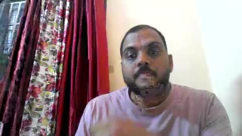 Snapshot of kingalpines1 chatting on July 8, 5:50 pm kingalpines1 online show from July 8, 5:50 pm