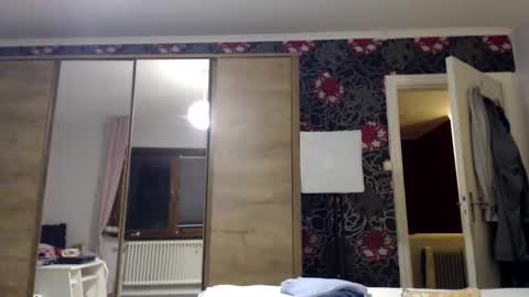 sexysexyhotwetpinkredpussy online show from September 20, 7:59 pm