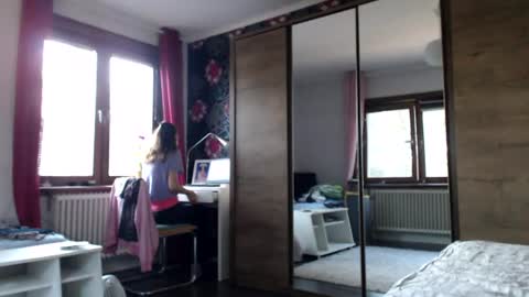 Snapshot of kingandprincess chatting on July 20, 6:32 pm sexysexyhotwetpinkredpussy online show from July 20, 6:32 pm
