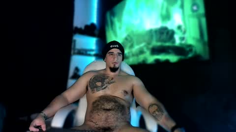 King Bear online show from December 29, 1:13 am