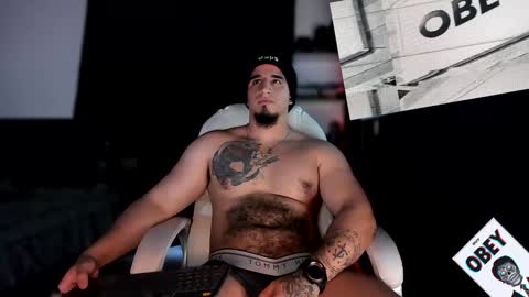 King Bear online show from February 2, 8:02 am