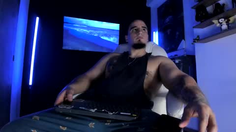 King Bear online show from September 15, 11:27 pm