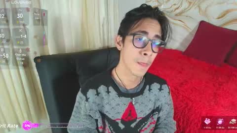 kingdanny_8 online show from February 8, 10:57 pm