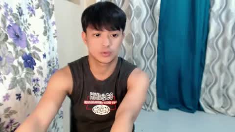 Snapshot of kingdomcum96 chatting on June 17, 4:15 am kingdomcum96 online show from June 17, 4:15 am