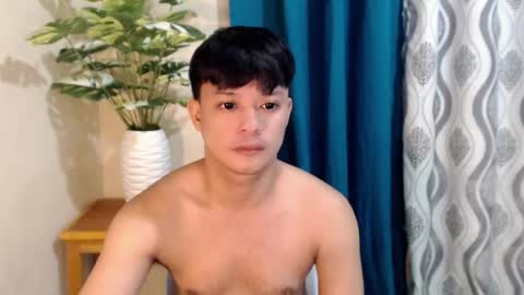 Snapshot of kingdomcum96 chatting on July 7, 9:41 pm kingdomcum96 online show from July 7, 9:41 pm
