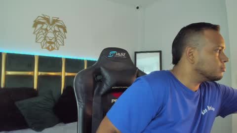 Snapshot of kingg_jay chatting on June 2, 11:56 am kingg_jay online show from June 2, 11:56 am